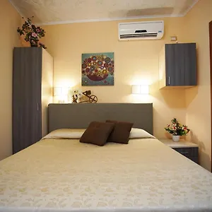 bnb-blue-hive.taorminaitalyhotels.com/