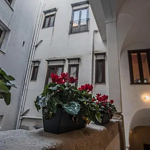Maison d'hôtes Sant'andrea - Luxury In Vucciria, Palerme